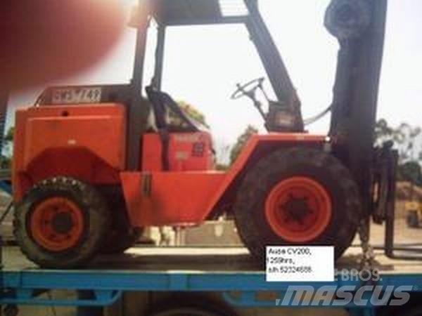Ausa CV200 Terrængående gaffeltruck