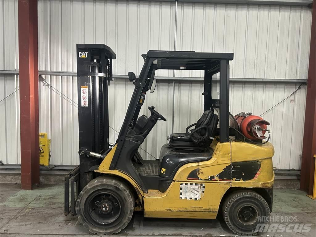 CAT GP35NT LPG gaffeltrucks