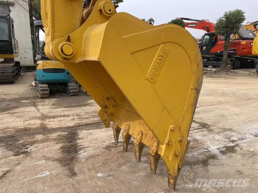 Komatsu PC240-8 Gravemaskiner på larvebånd