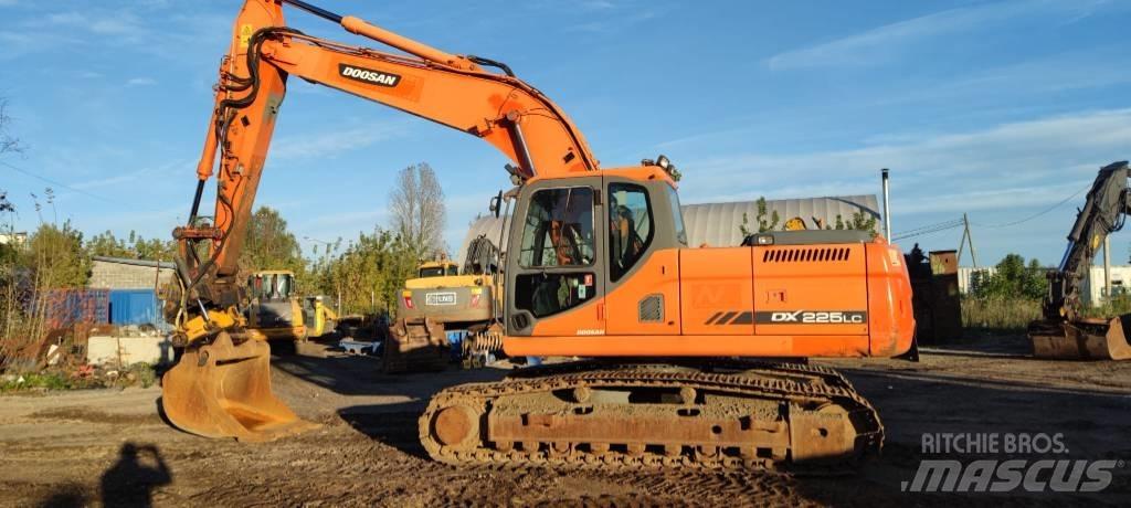 Doosan 225 LC Gravemaskiner på larvebånd