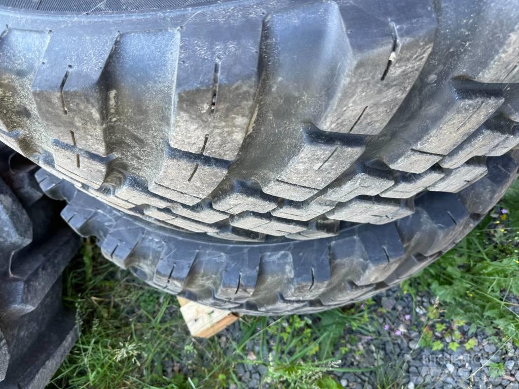 BKT 480/65 R28 IND Hjul, Dæk og Fælge
