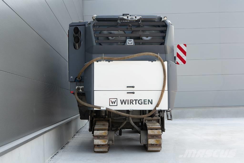 Wirtgen W 220 FI Asfalt-koldfræsere