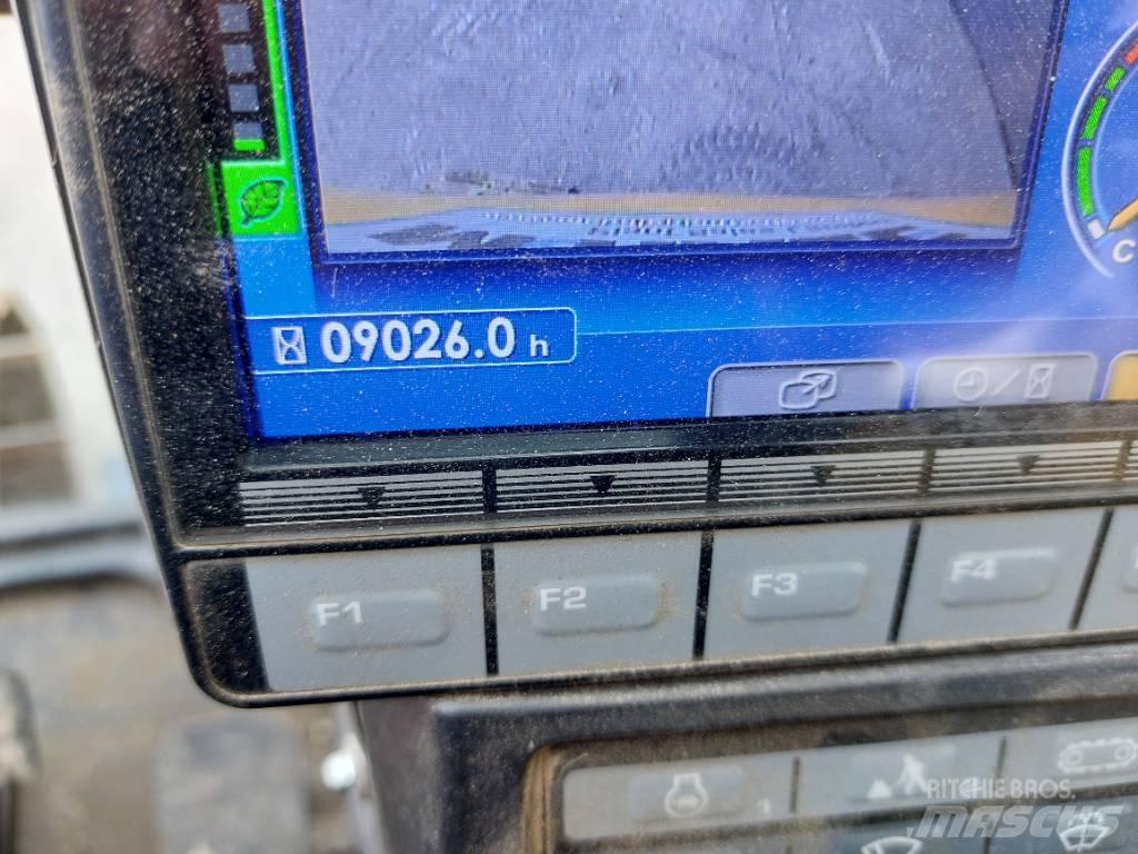 Komatsu PC138USLC-11 Gravemaskiner på larvebånd