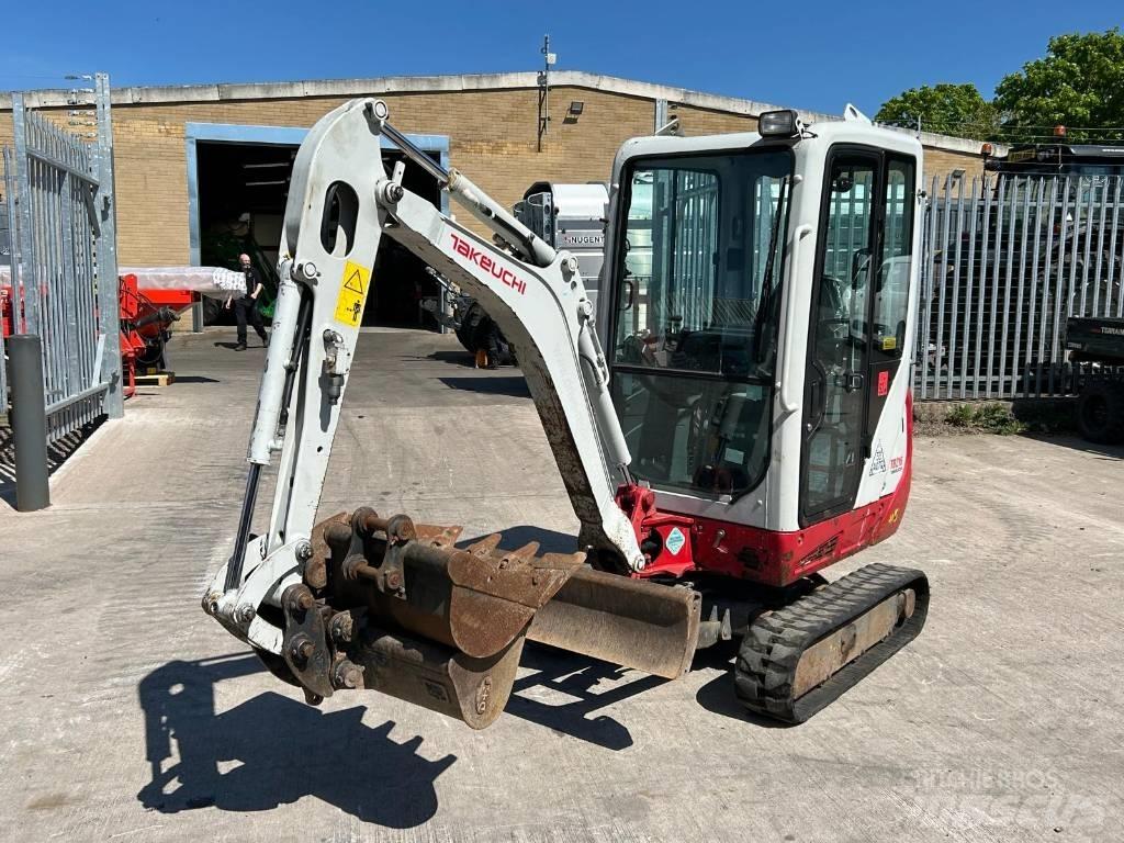 Takeuchi TB 216 Minigravemaskiner
