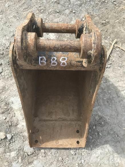  12 BUCKET, 30mm PINS Skovle