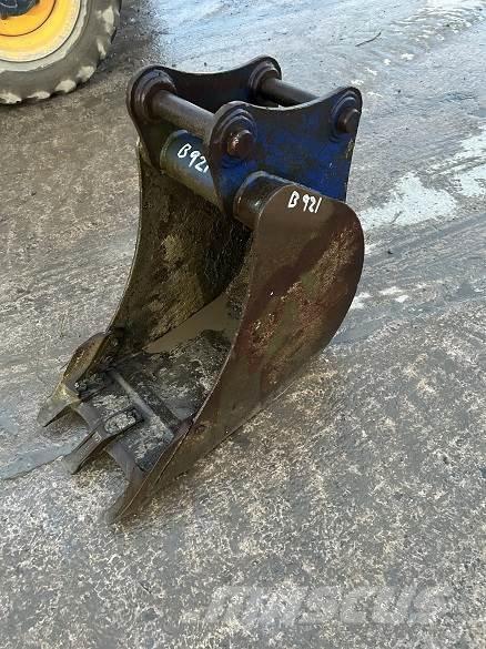  18 BUCKET, 50mm PINS Skovle