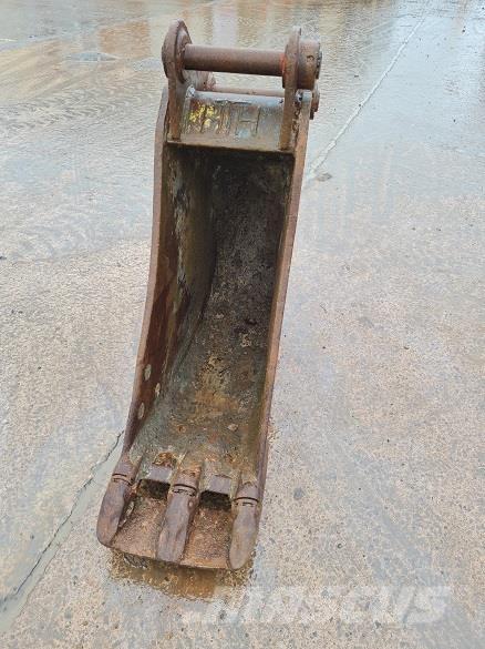  18 BUCKET, 60mm PINS Skovle