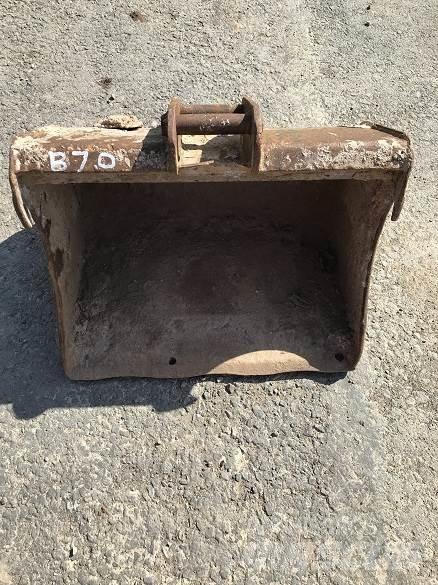  2' BUCKET, 30mm PINS Skovle