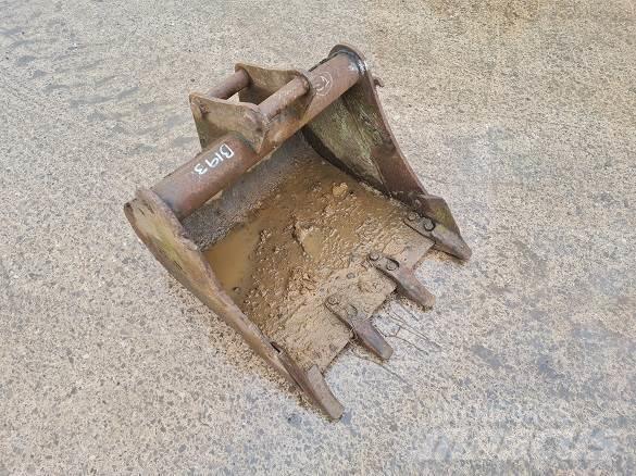  2' BUCKET, 35mm PINS Skovle