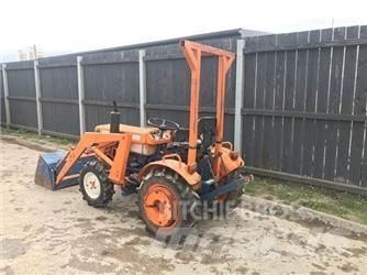 Kubota B7100D Rendegravere
