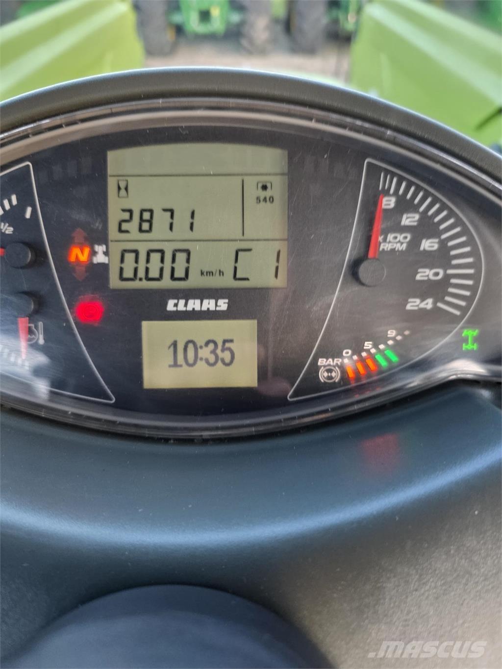 CLAAS Arion 440 Traktorer