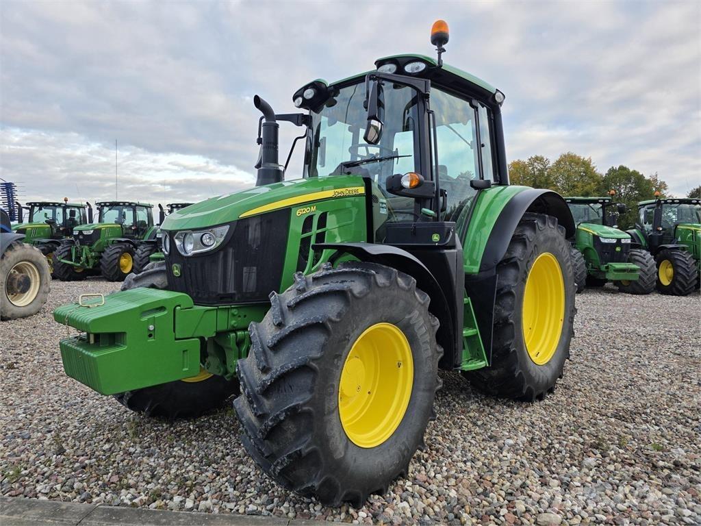 John Deere 6120M Traktorer