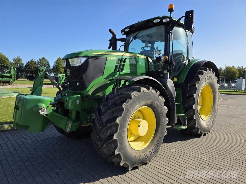 John Deere 6215R Traktorer