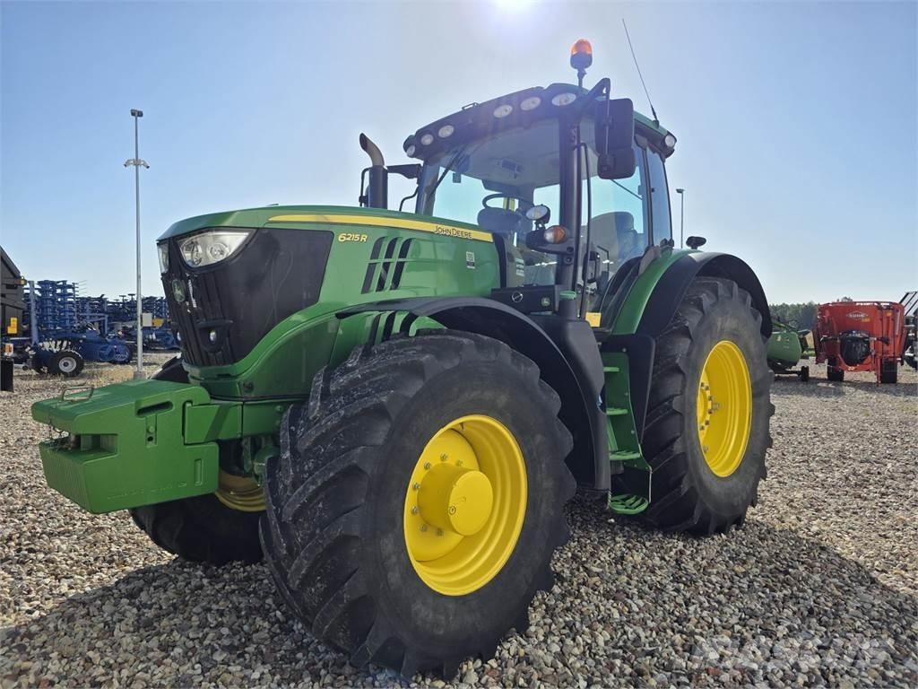 John Deere 6215R Traktorer