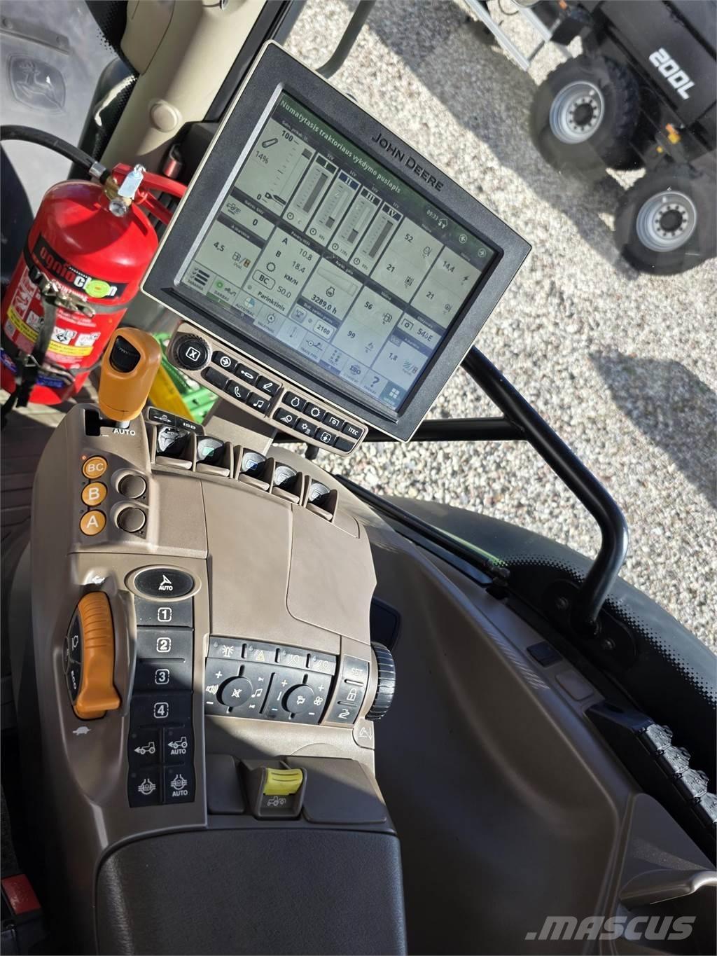 John Deere 6215R Traktorer