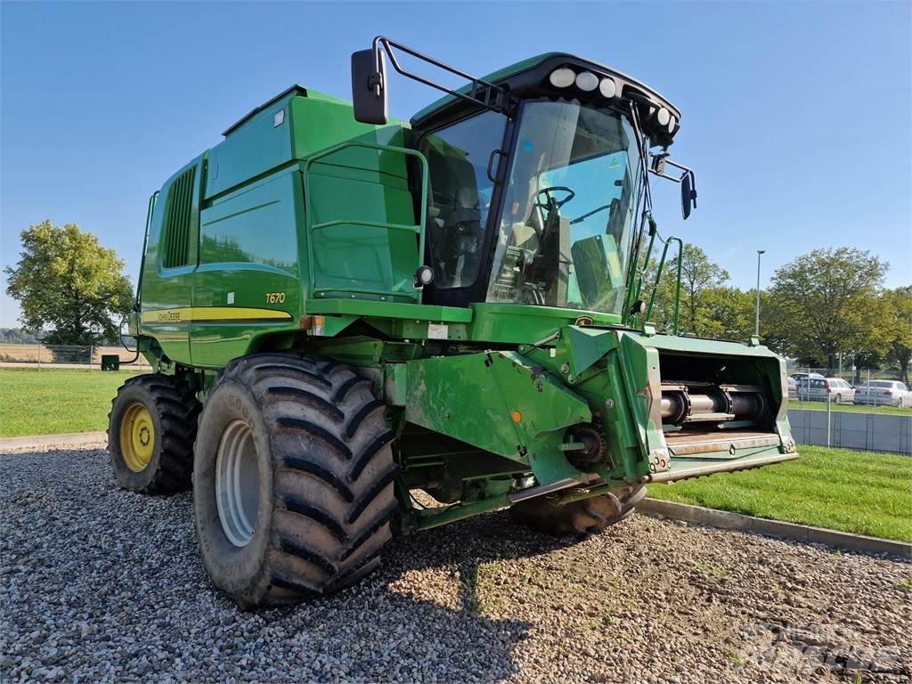 John Deere T670 Mejetærskere