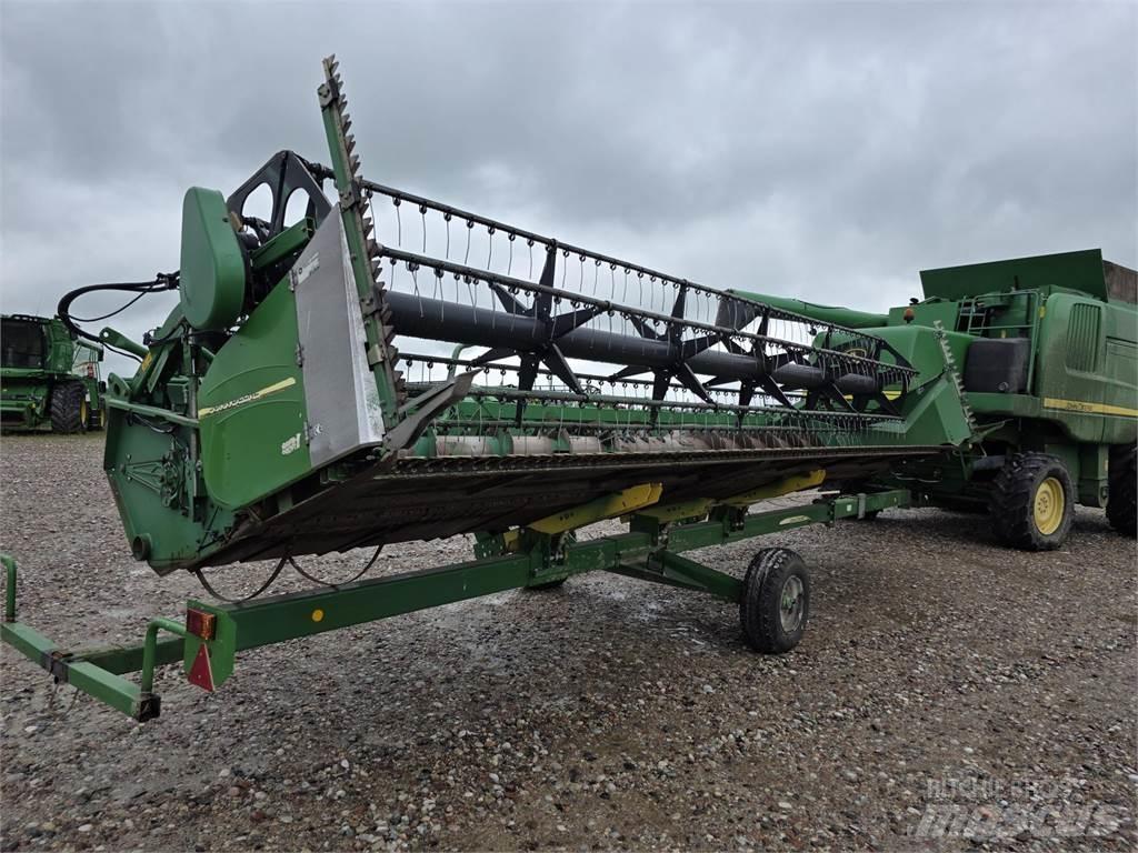 John Deere T670 Mejetærskere