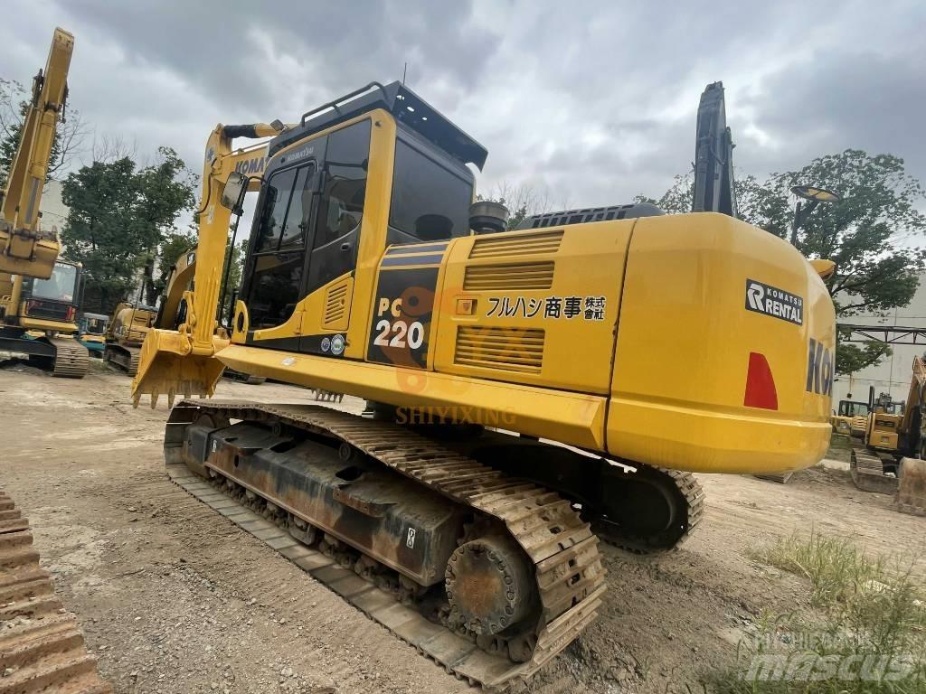 Komatsu PC 220 Gravemaskiner på larvebånd