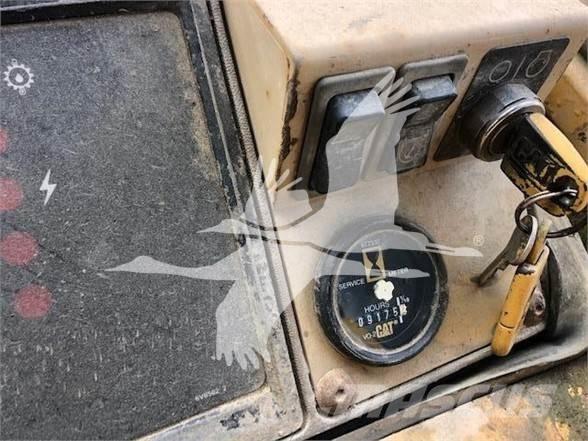 CAT 973 LGP Larvebåndslæssere
