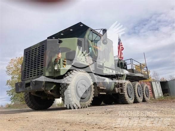 Oshkosh M1070 Entreprenør - Andet