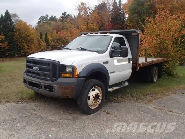 Ford F 550 Lastbil med lad/Flatbed