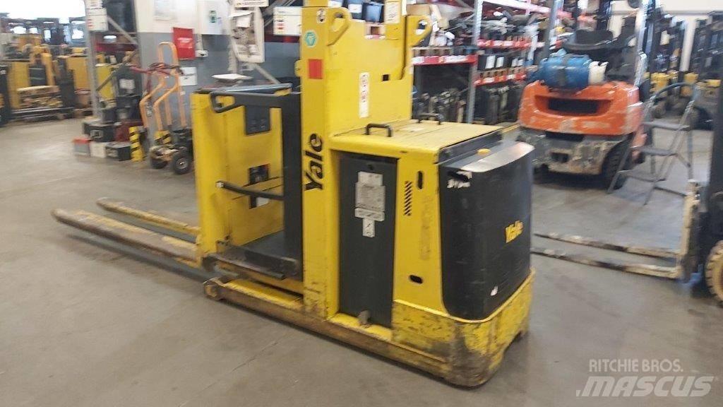 Yale MO10E Plukketruck, lav
