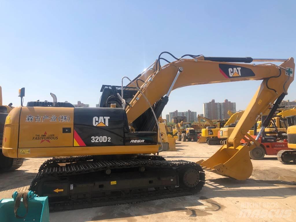CAT 320 D 2 Midi-gravemaskiner 7t - 12t