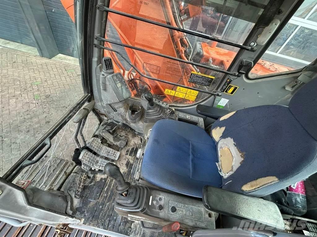 Hitachi ZX110 Midi-gravemaskiner 7t - 12t