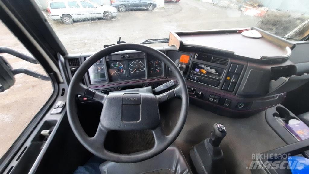 Volvo FM 10 Autotransportere / Knæklad