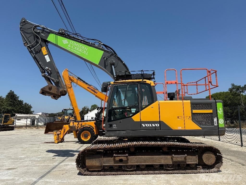 Volvo EC 220 E Gravemaskiner på larvebånd