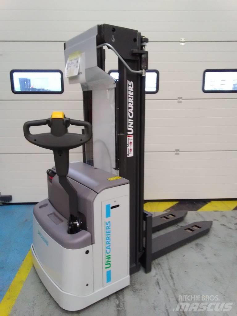 UniCarriers PSH200 Gaffelstabler med gående fører