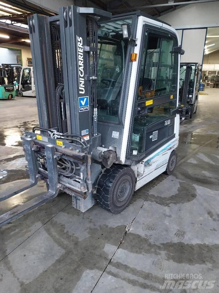 UniCarriers QX25 El gaffeltrucks