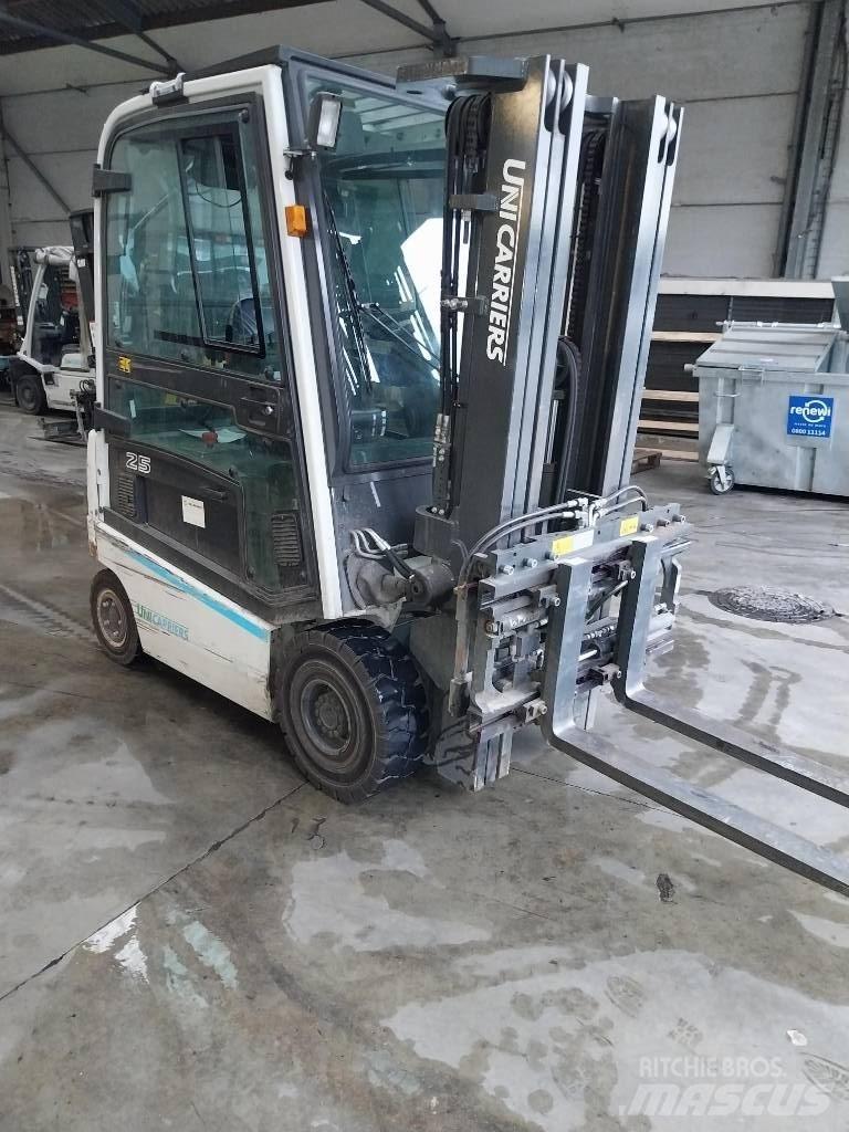UniCarriers QX25 El gaffeltrucks