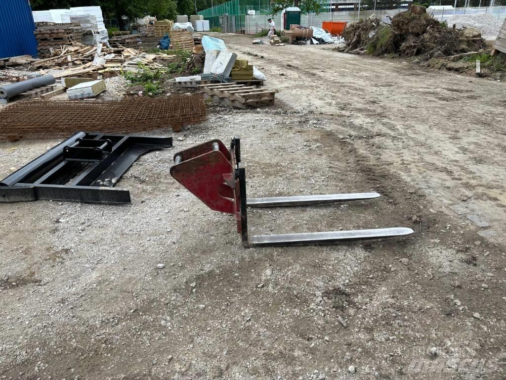Takeuchi TB295W Gravemaskiner på hjul
