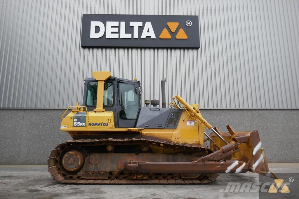 Komatsu D65PX-15EO Bulldozer på larvebånd