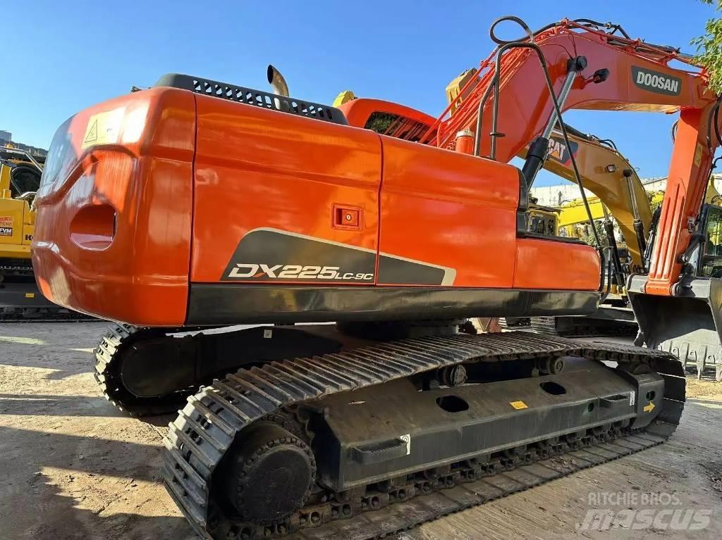 Doosan DX 225 LC Minigravemaskiner