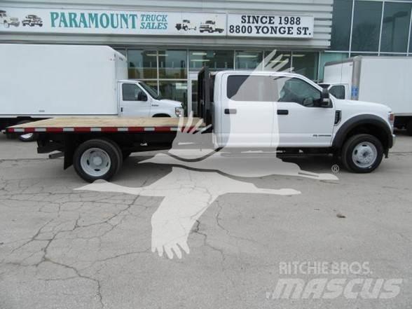 Ford F550 Lastbil med lad/Flatbed