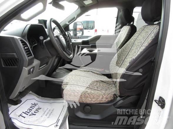 Ford F550 Lastbil med lad/Flatbed