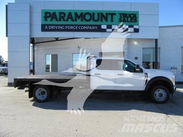 Ford F550 Lastbil med lad/Flatbed