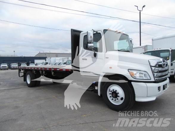 Hino L7 Lastbil med lad/Flatbed