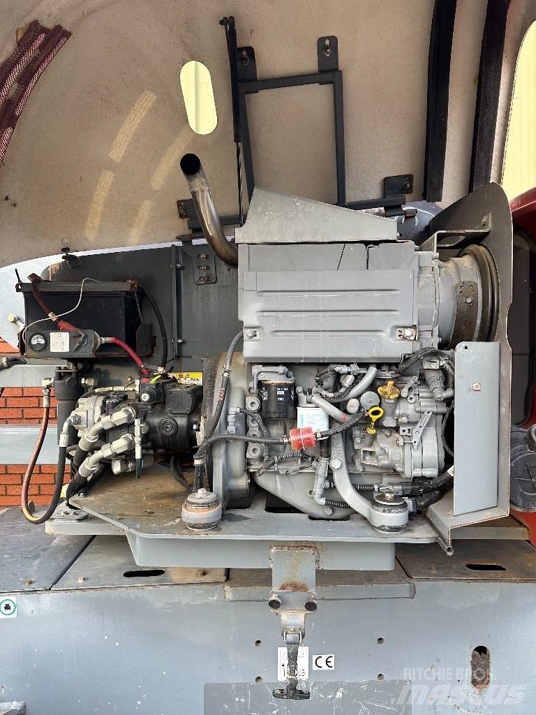 SkyJack SJ 46 AJ Bomlifte med knækarm