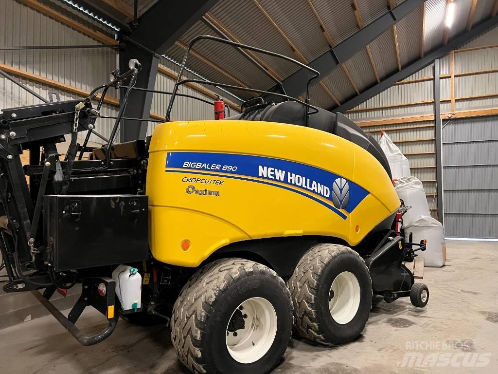 New Holland BB 890 Pressere til firkantede baller
