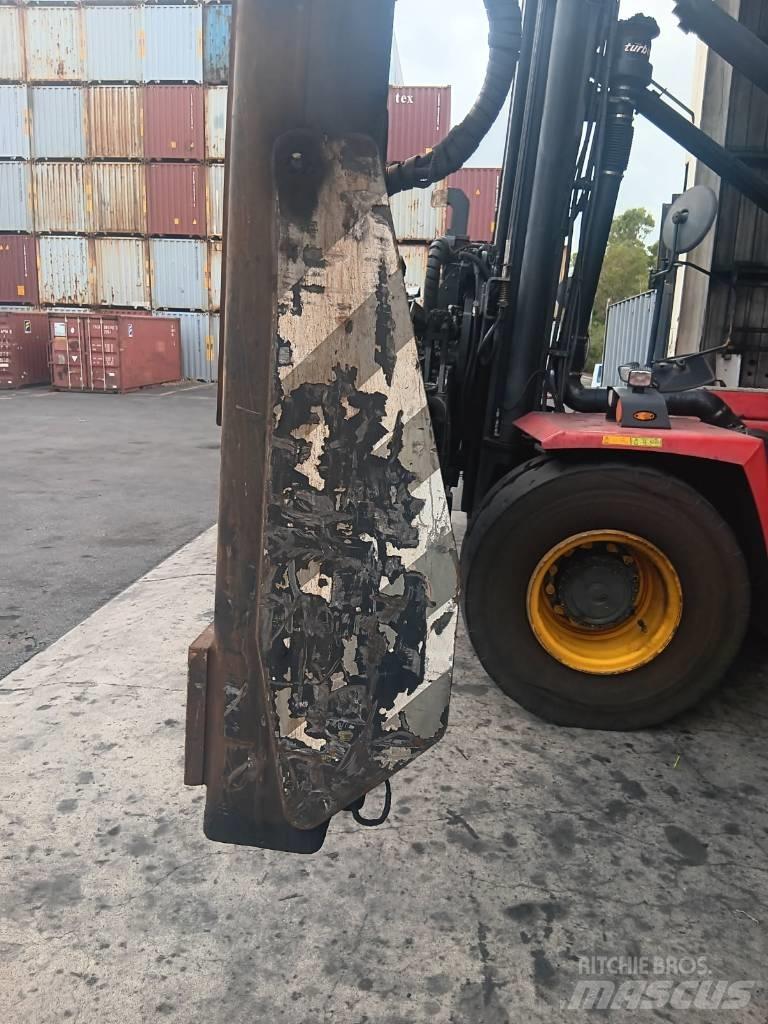 Kalmar DCG100-45ED7 Gaffeltruck til containerhåndtering