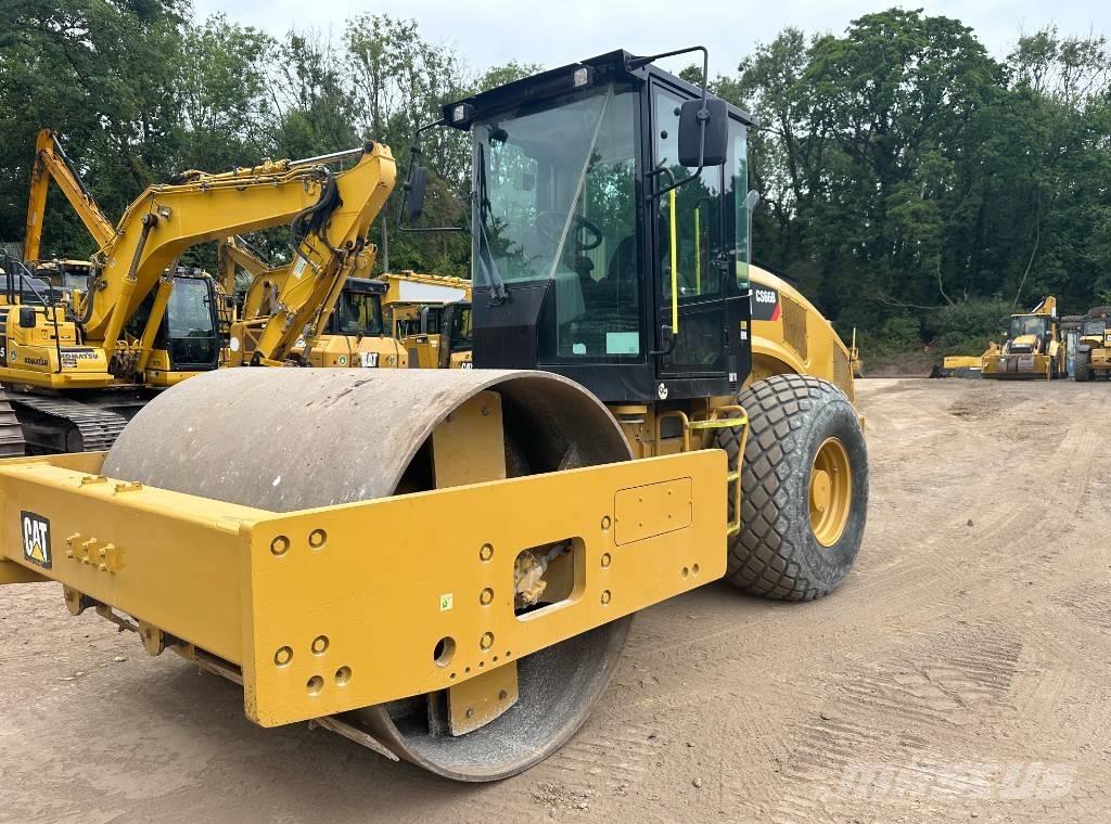 CAT CS 66 B Enkelt tromle