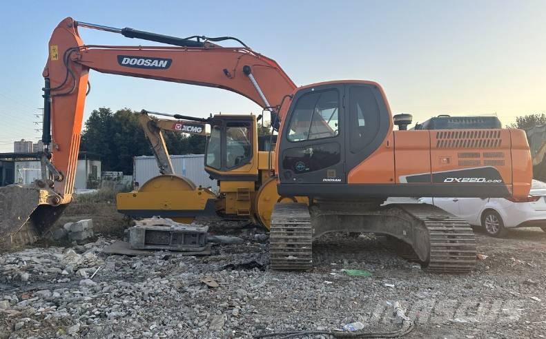 Doosan DX220 Gravemaskiner på larvebånd