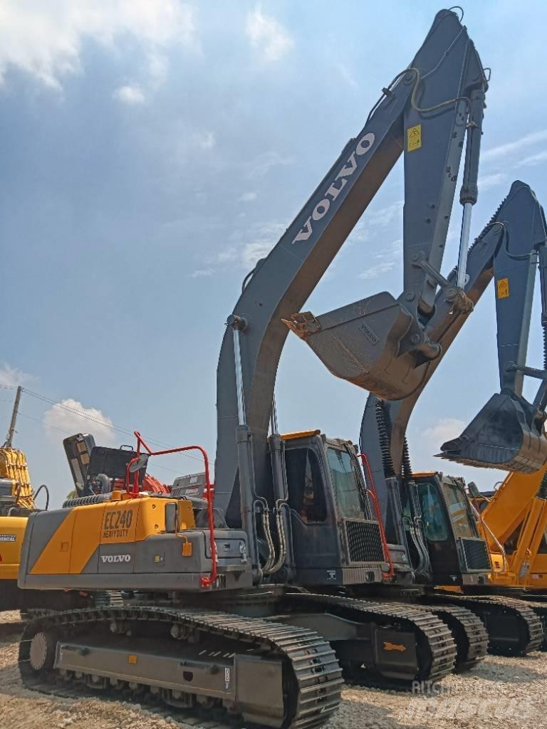 Volvo EC 240 Gravemaskiner på larvebånd
