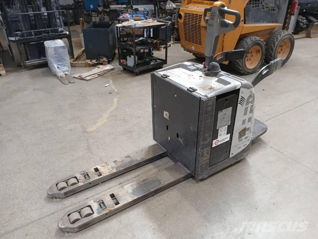UniCarriers PLP 200 El-palleløftere med platform