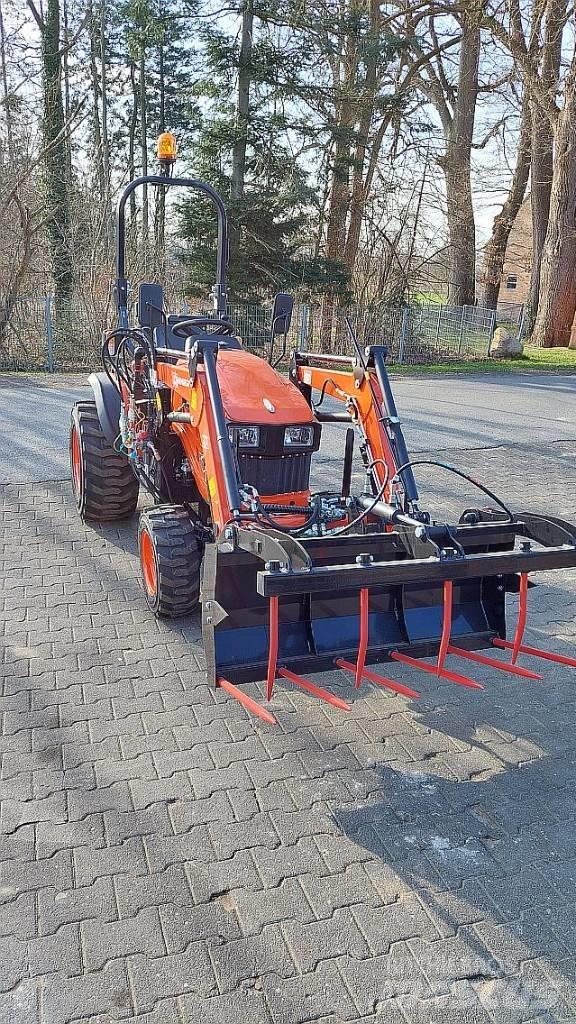 Avenger 26 Traktorer