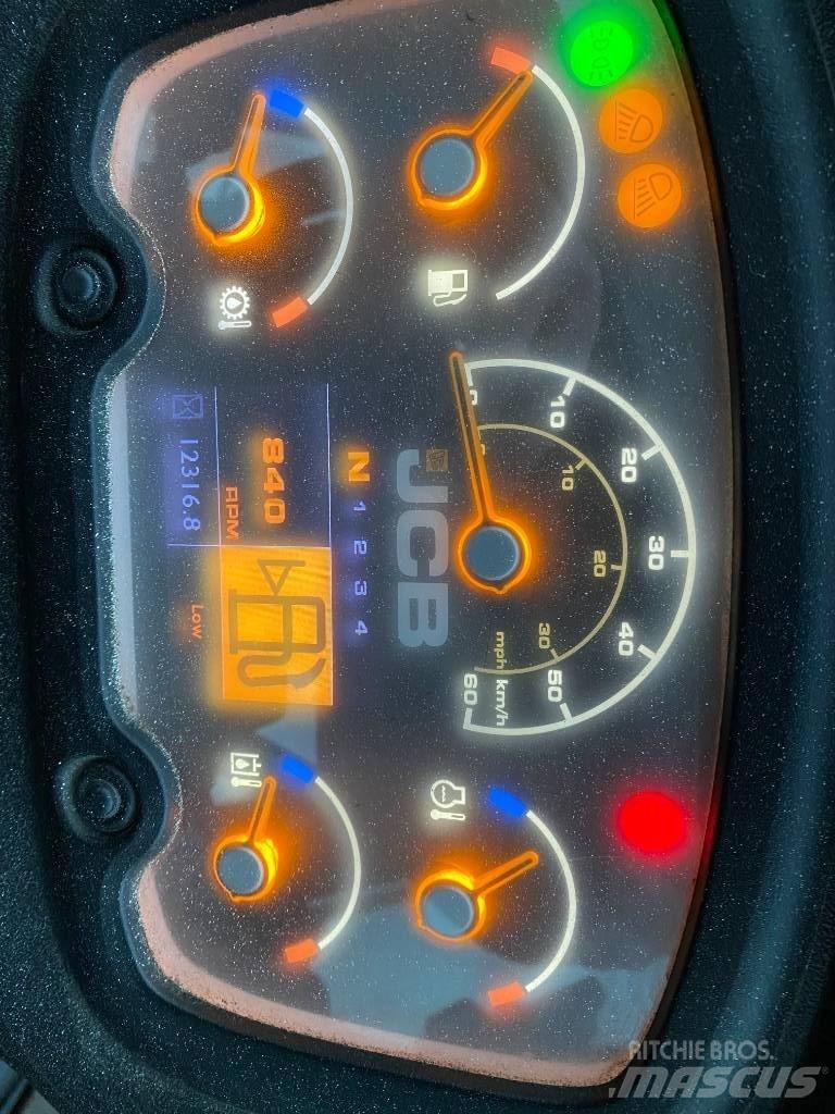 JCB 411 HT T4i Læssemaskiner på hjul