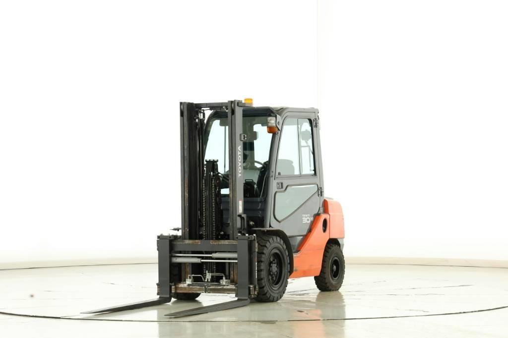 Toyota 02-8-FDF-30 Diesel gaffeltrucks